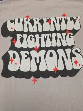 Graphic Tee "Currently Fighting Demons" in Light Gray with Black & Red Print-M
